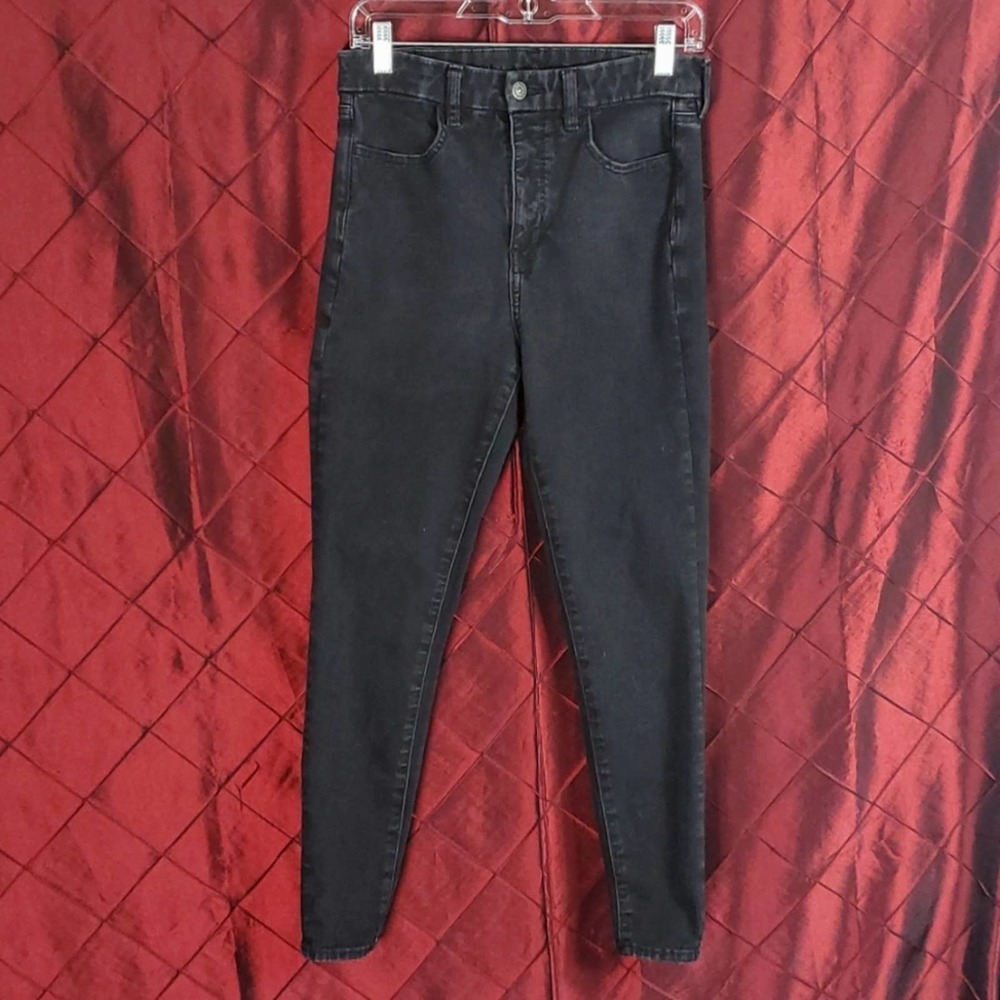 American Eagle Black Curvy Super High Rise Jegging Size 6